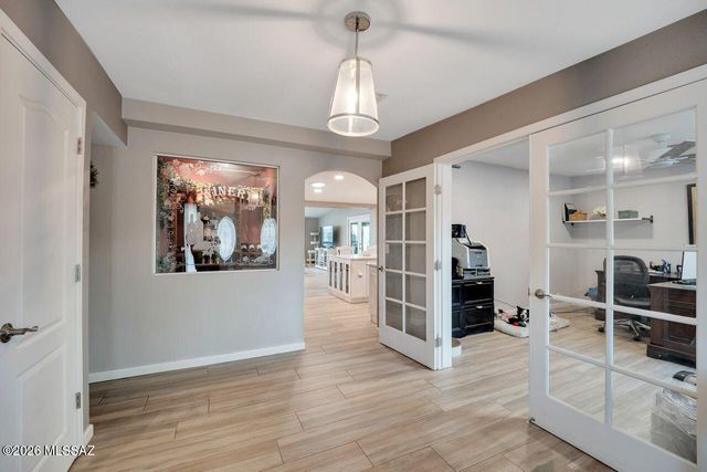 6510 N Longfellow Drive, Tucson, AZ 85718