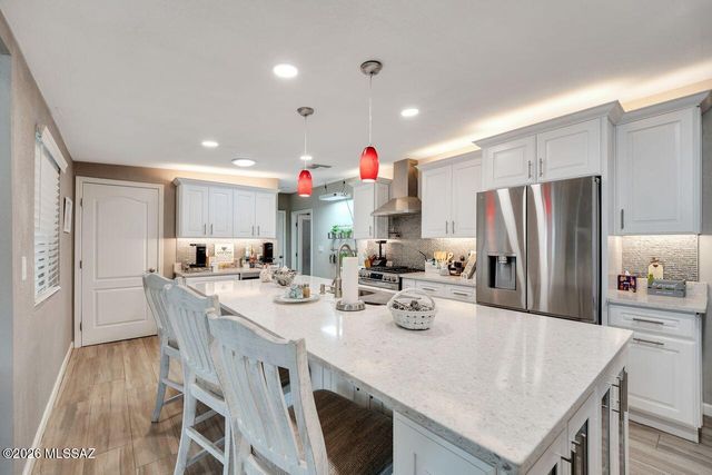 6510 N Longfellow Drive, Tucson, AZ 85718