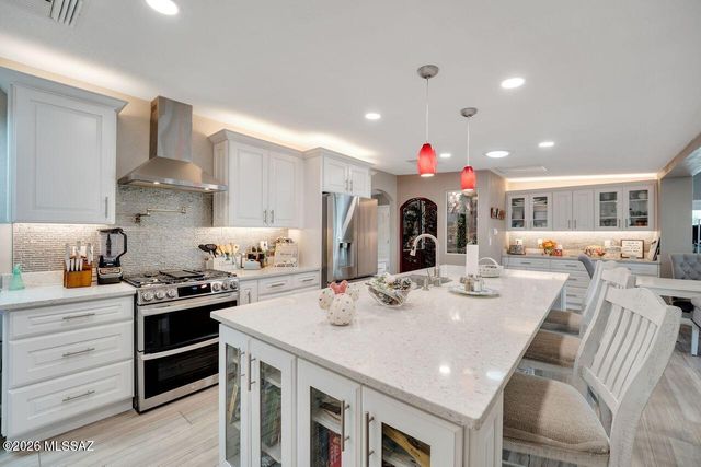 6510 N Longfellow Drive, Tucson, AZ 85718