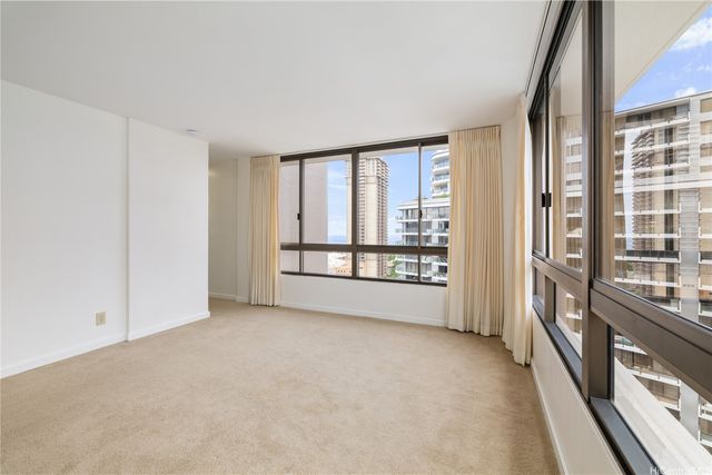 1910 Ala Moana Boulevard 19A, Honolulu, HI 96815