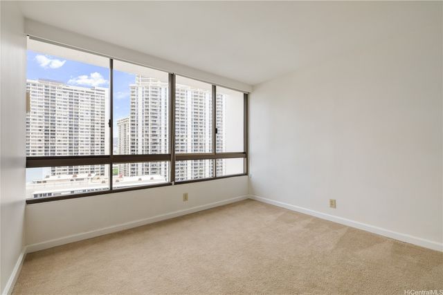 1910 Ala Moana Boulevard 19A, Honolulu, HI 96815