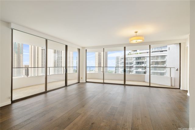 1910 Ala Moana Boulevard 19A, Honolulu, HI 96815