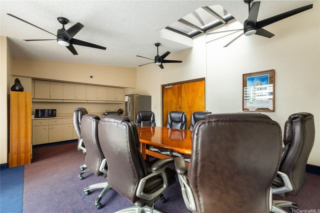 1910 Ala Moana Boulevard 19A, Honolulu, HI 96815