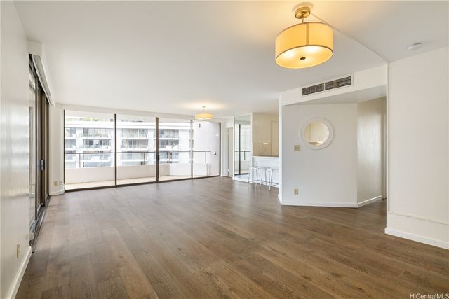 1910 Ala Moana Boulevard 19A, Honolulu, HI 96815