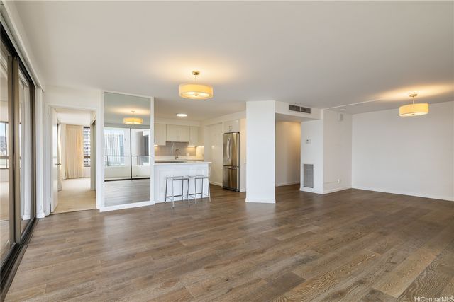 1910 Ala Moana Boulevard 19A, Honolulu, HI 96815