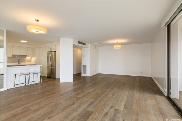 1910 Ala Moana Boulevard 19A, Honolulu, HI 96815