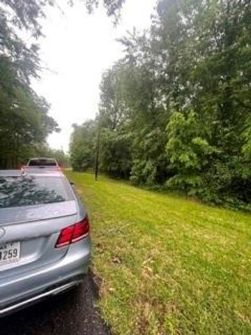 8 White Oak Drive, Point Blank, TX 77364