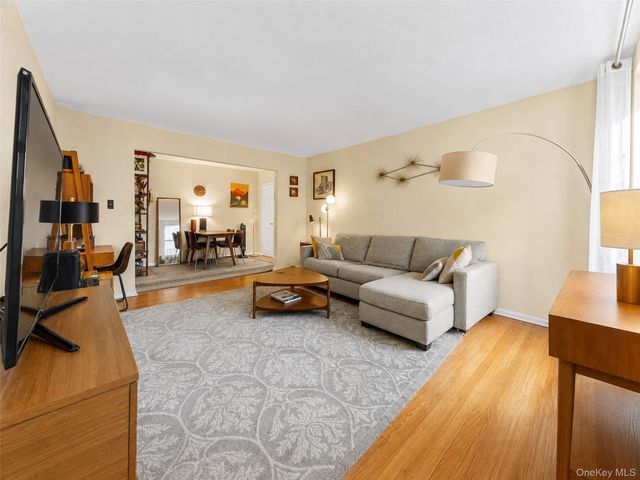 302 96th Street 4G, Brooklyn, NY 11209