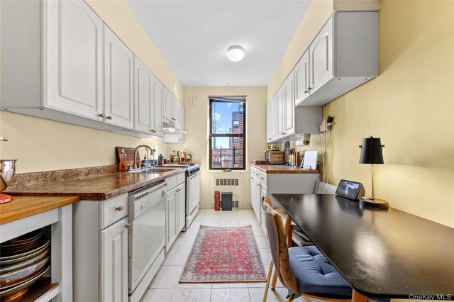 302 96th Street 4G, Brooklyn, NY 11209