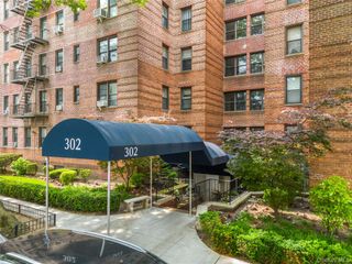 302 96th Street 4G, Brooklyn, NY 11209