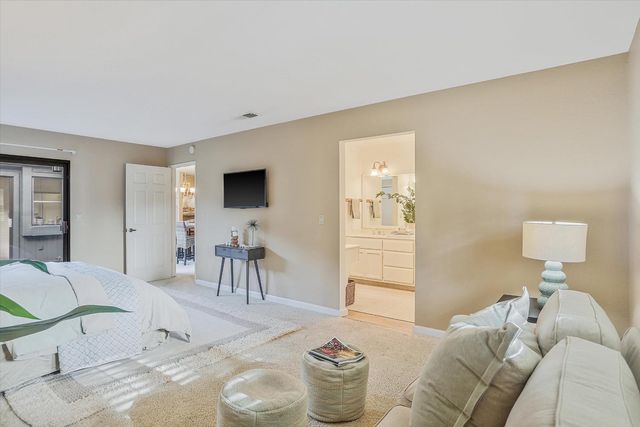 2240 University Ave, Sacramento, CA 95825