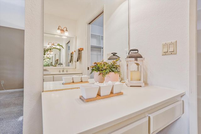 2240 University Ave, Sacramento, CA 95825