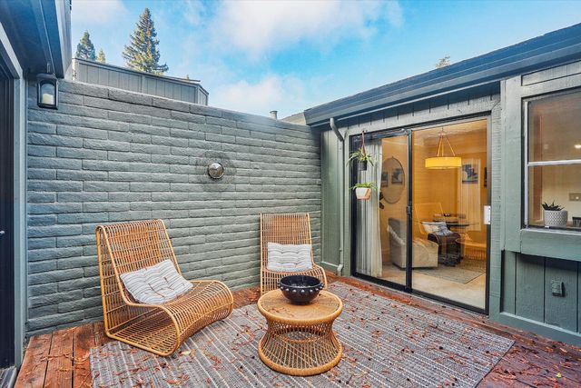 2240 University Ave, Sacramento, CA 95825