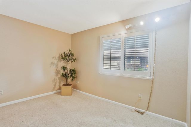 2240 University Ave, Sacramento, CA 95825