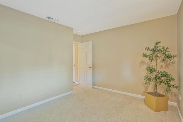 2240 University Ave, Sacramento, CA 95825