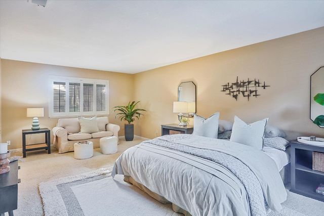 2240 University Ave, Sacramento, CA 95825