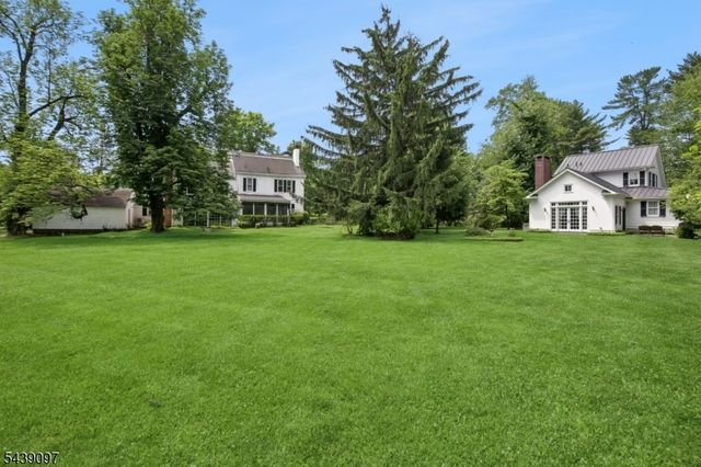 111 Village Rd, Harding Twp., NJ 07976