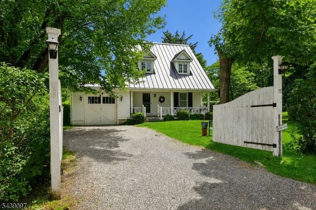 111 Village Rd, Harding Twp., NJ 07976