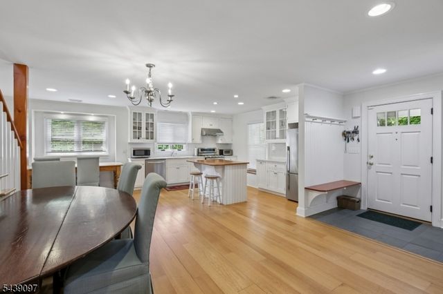 111 Village Rd, Harding Twp., NJ 07976