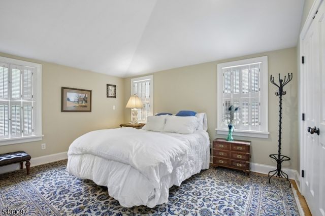 111 Village Rd, Harding Twp., NJ 07976