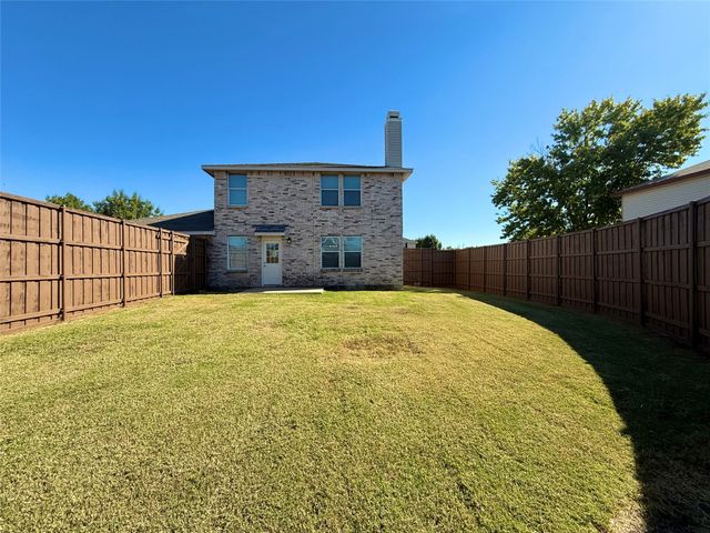 1390 Lochspring Drive, Rockwall, TX 75032