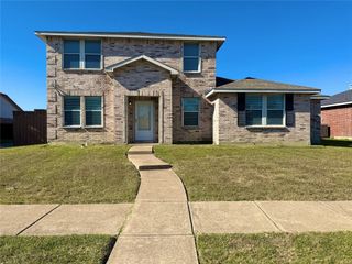 1390 Lochspring Drive, Rockwall, TX 75032