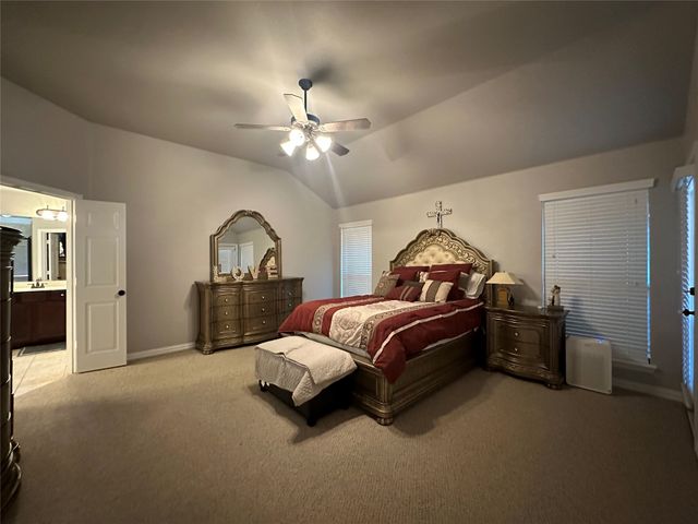 2410 Vintage Drive, Arlington, TX 76001