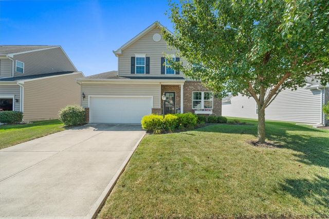 7119 Bluestream Drive, Tipp City, OH 45371