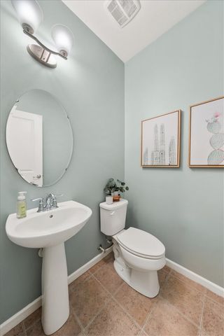 7119 Bluestream Drive, Tipp City, OH 45371