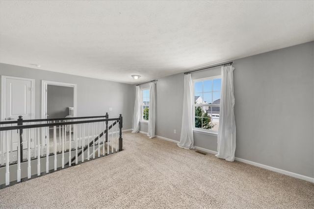 7119 Bluestream Drive, Tipp City, OH 45371