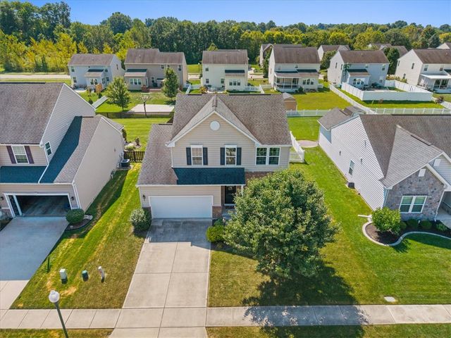 7119 Bluestream Drive, Tipp City, OH 45371