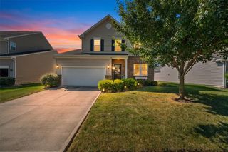 7119 Bluestream Drive, Tipp City, OH 45371
