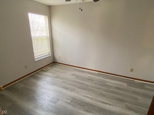 5048 Shadow Pointe Drive, Indianapolis, IN 46254