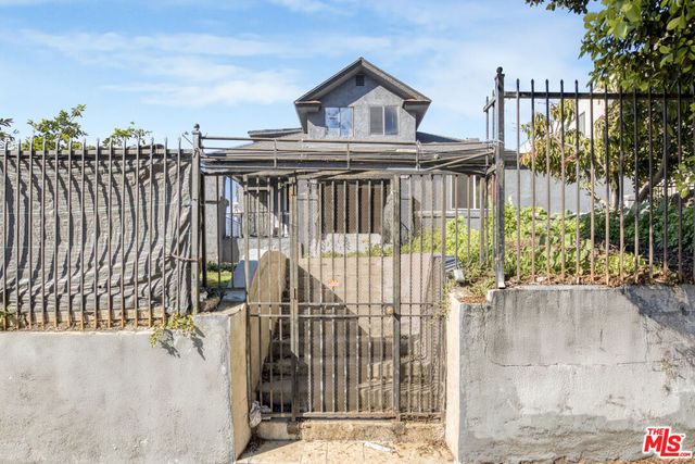 275 S Union Avenue, Los Angeles, CA 90026