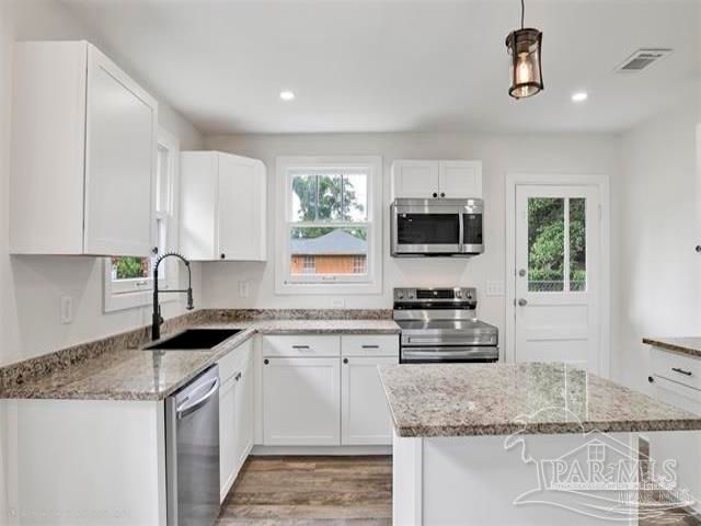 1220 N Kirk St, Pensacola, FL 32505