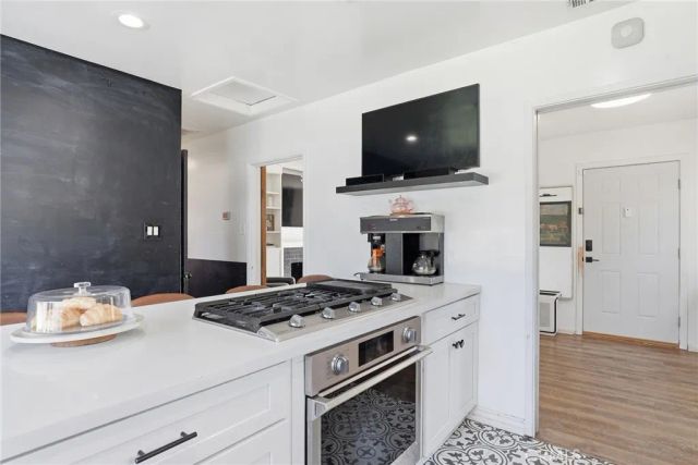 415 E Green Street, Claremont, CA 91711