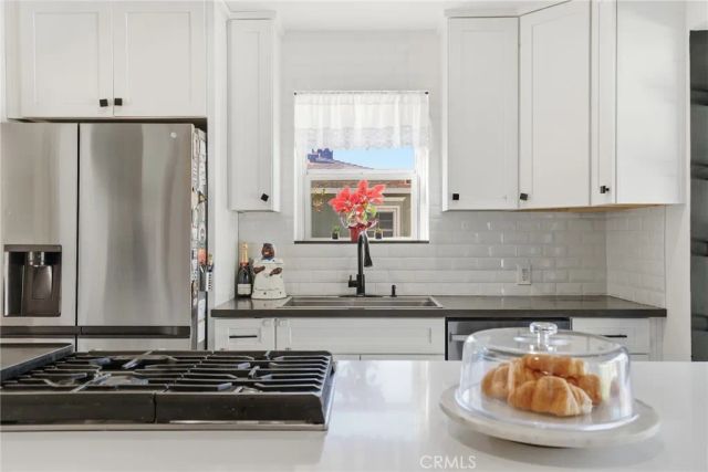 415 E Green Street, Claremont, CA 91711