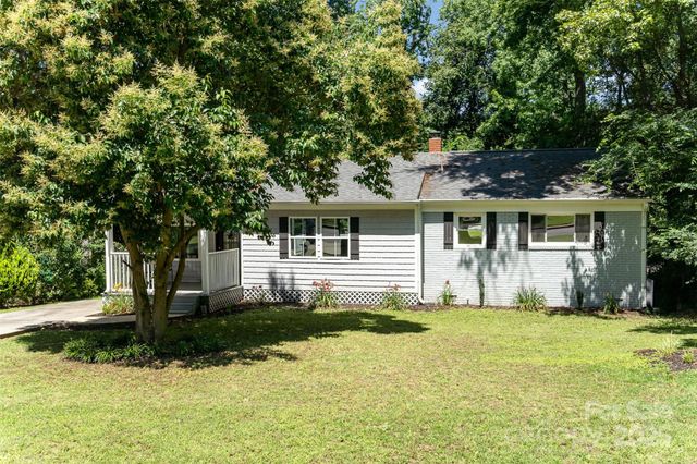 3331 Eastwood Drive, Charlotte, NC 28205