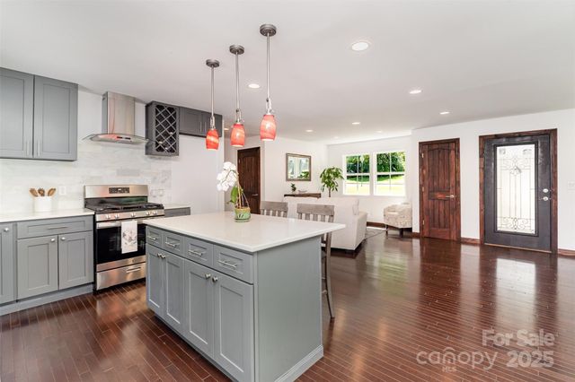 3331 Eastwood Drive, Charlotte, NC 28205