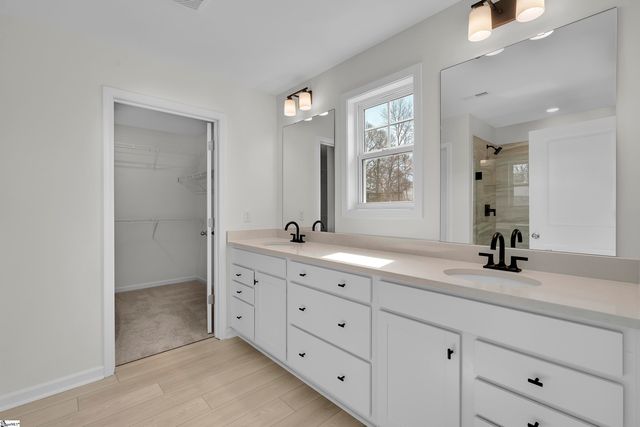 168 Hunter Ridge Drive, Boiling Springs, SC 29316