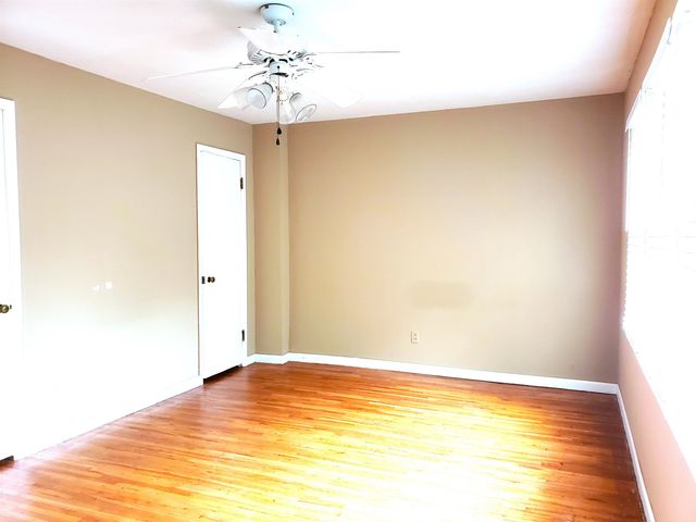 421 N Harding, Wichita, KS 67208