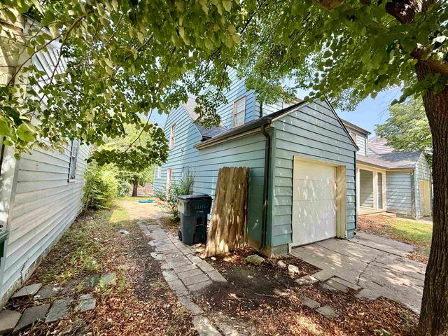 421 N Harding, Wichita, KS 67208