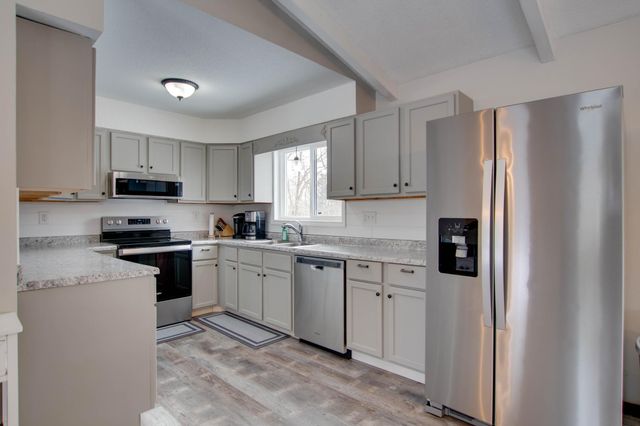 3100 Island View Drive NE, Bemidji, MN 56601