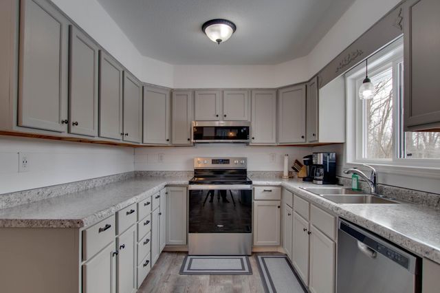 3100 Island View Drive NE, Bemidji, MN 56601