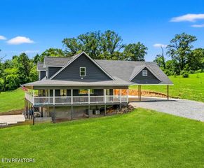 1947 O'Neil Rd, Newport, TN 37821