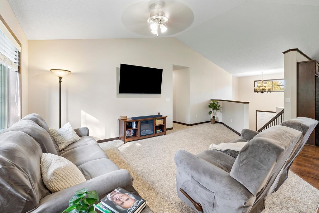 148 Crystal Circle, Montrose, MN 55363 — photo 4
