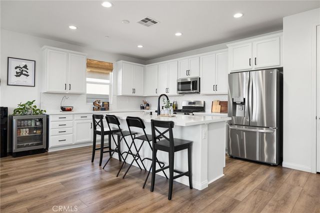 29807 Saddle Ranch Place, Menifee, CA 92584