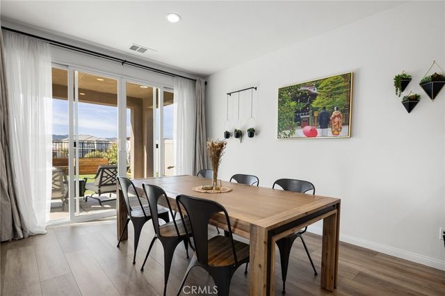 29807 Saddle Ranch Place, Menifee, CA 92584