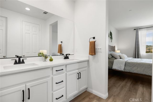 29807 Saddle Ranch Place, Menifee, CA 92584