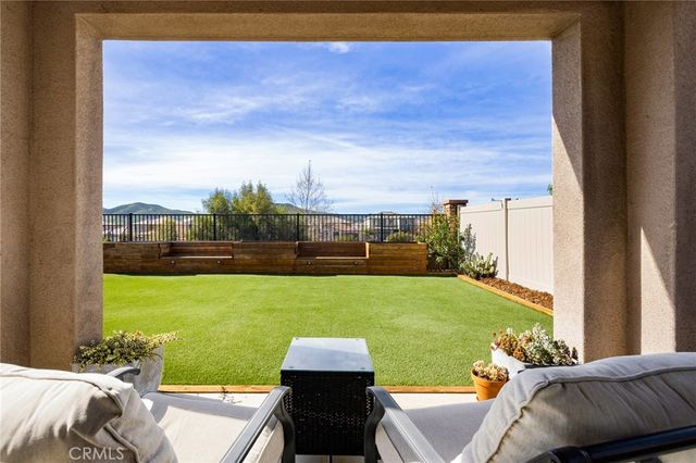 29807 Saddle Ranch Place, Menifee, CA 92584